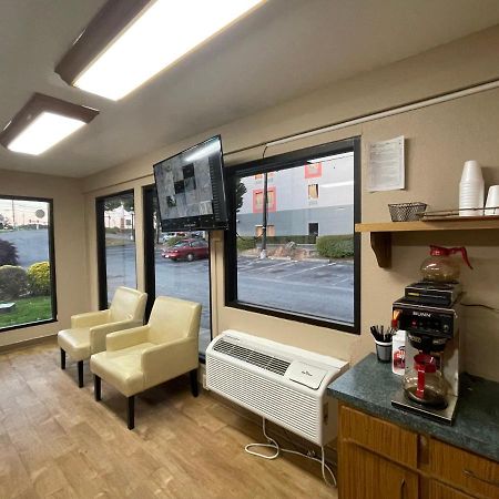 Western Inn Marietta Смирна Экстерьер фото